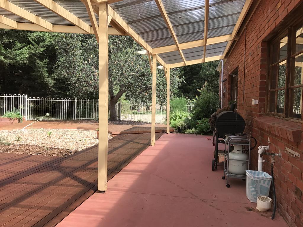 Helen'S Homestead Enfield Екстериор снимка